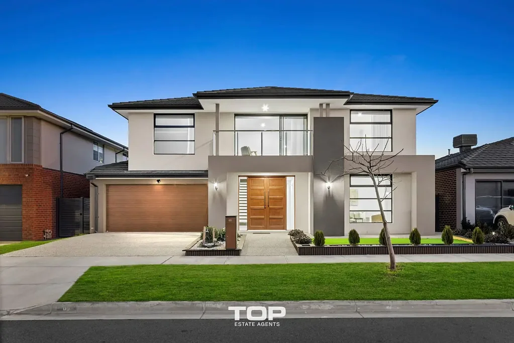 Clyde North 5 Slaapkamer Luxury Carlisle Masterpiece in Five Farms – Where Sophistication Meets Family Living