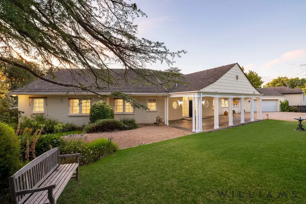 Glen Osmond 4ห้องนอน "PRESTIGIOUS MID-CENTURY MANOR ON PRIDMORE!" – Grand Mid-Century Manor Residence & Prestigious Lifestyle Estate on 3600sqm approx.