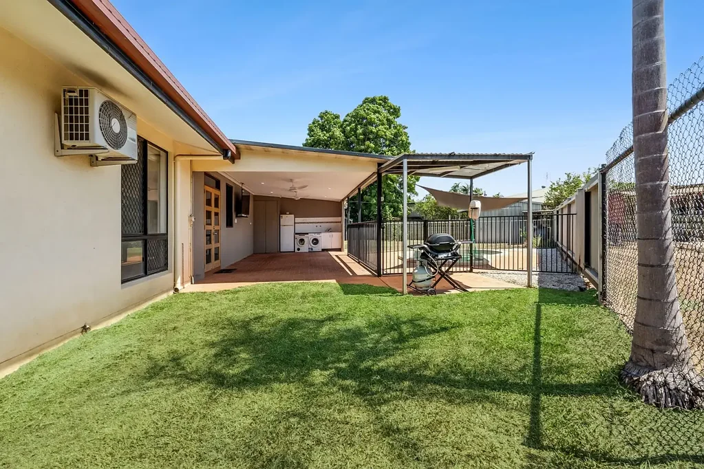 Karama 4房  Tropical Charm, Generous Space & a Lifestyle to Love