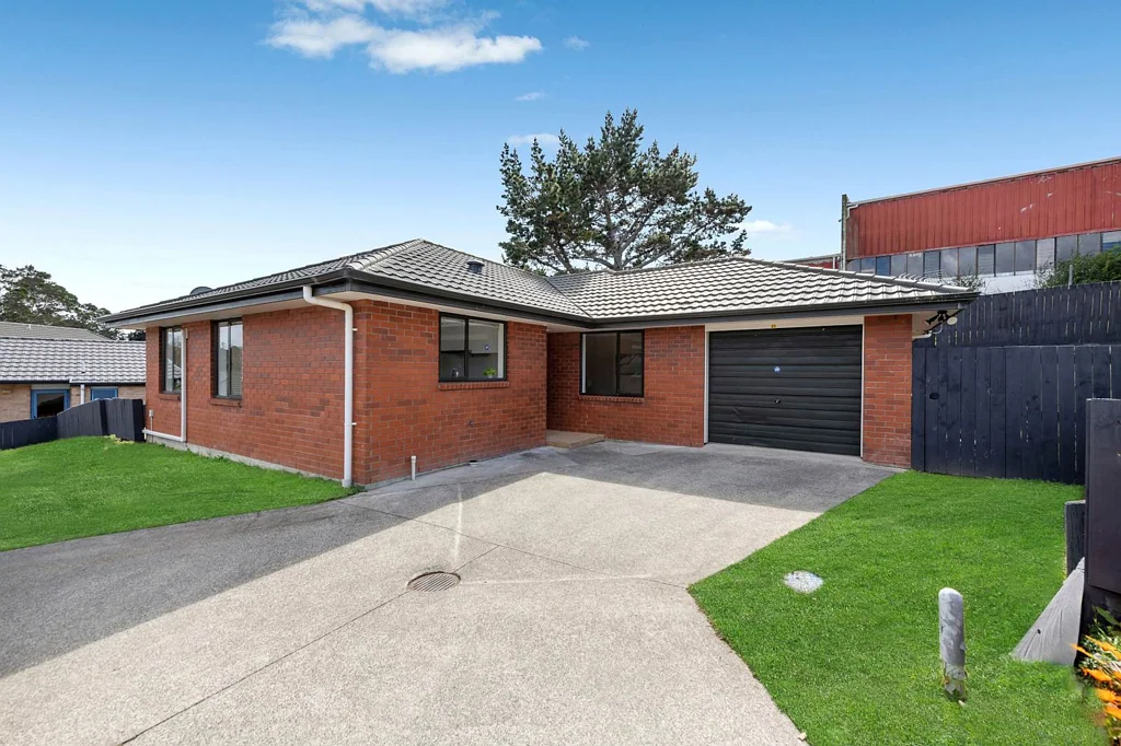 21 Claywest Place, Glen Eden, Waitakere City, Auckland