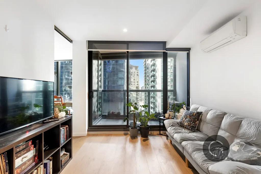 Modern Elegance In A Prime Urban Location
