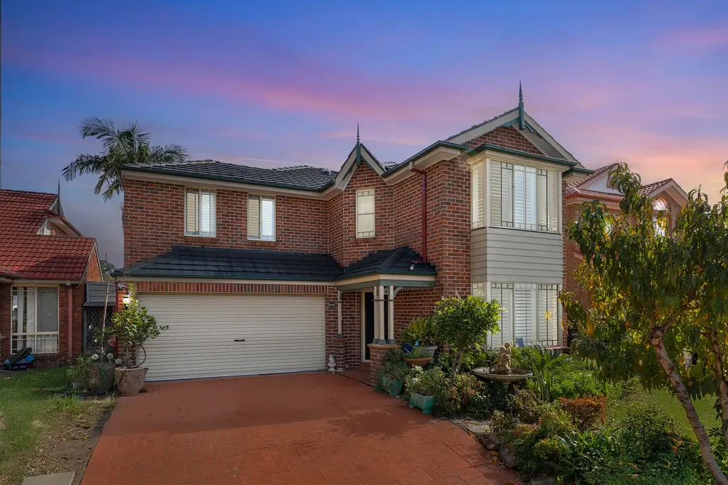 Woodcroft 5 Slaapkamer Spacious Family Home in the Heart of Woodcroft