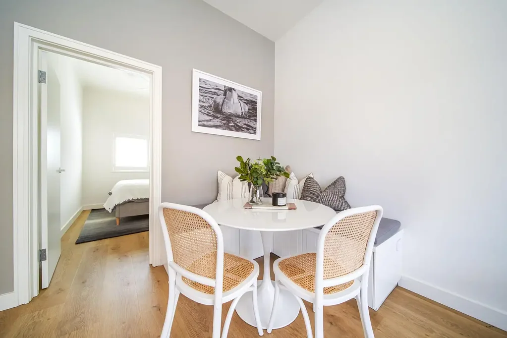 Spacious Two-Bedroom Unit in Sought-After Plympton
