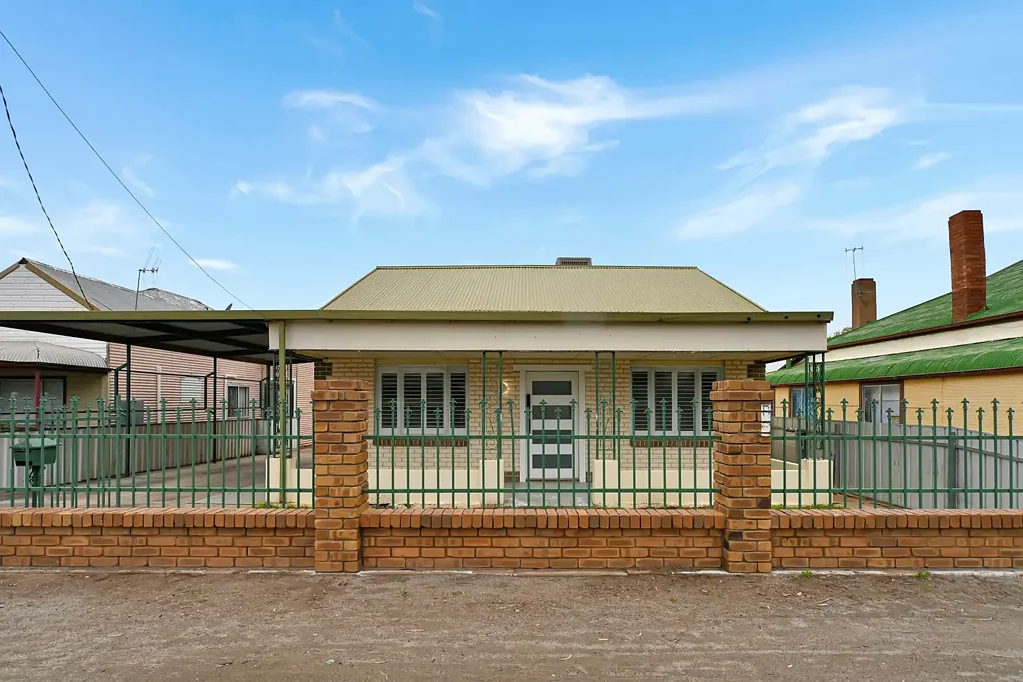 Broken Hill 4कमरा STYLISH HOME