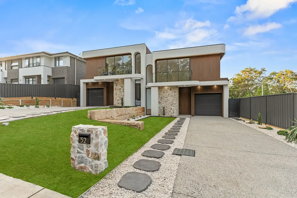 Luxurious Brand New 5 Bedroom Home!