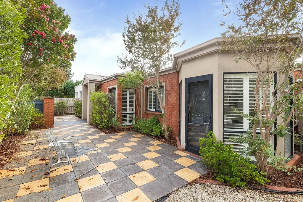 Classic Single Level Warmth (garage entry on side street)