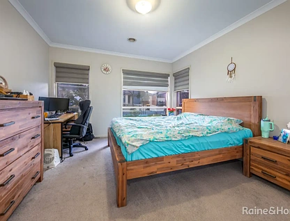 4 Burrow Drive, Diggers Rest, VIC 3427, 4 Kuwarto, 2 Banyo, House