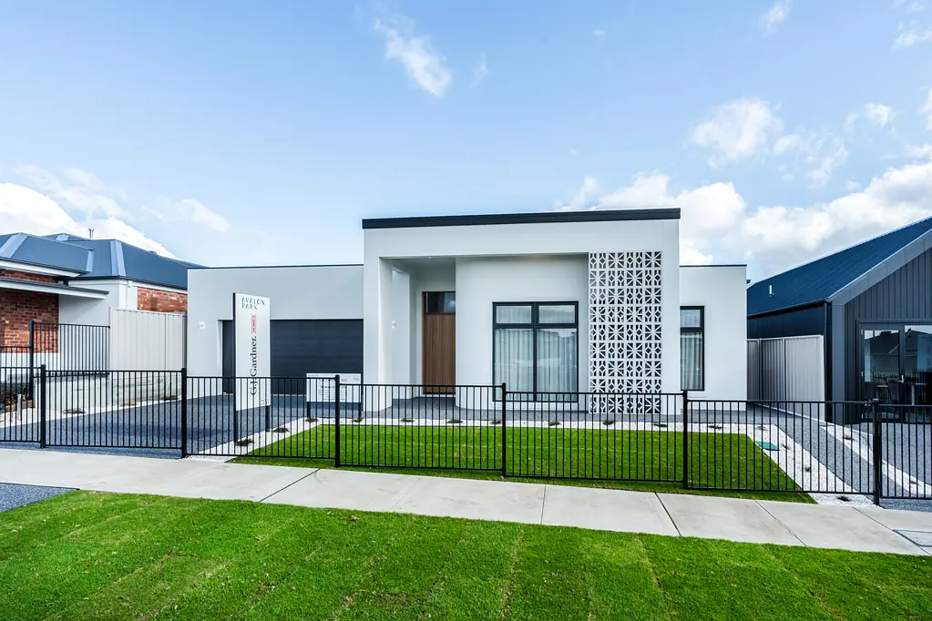 18 WESTACOTT CRESCENT, Baranduda, VIC 3691
