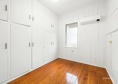ਬੈੱਡਰੂਮ - 17 Drem Street, Toogoolawah, QLD 4313