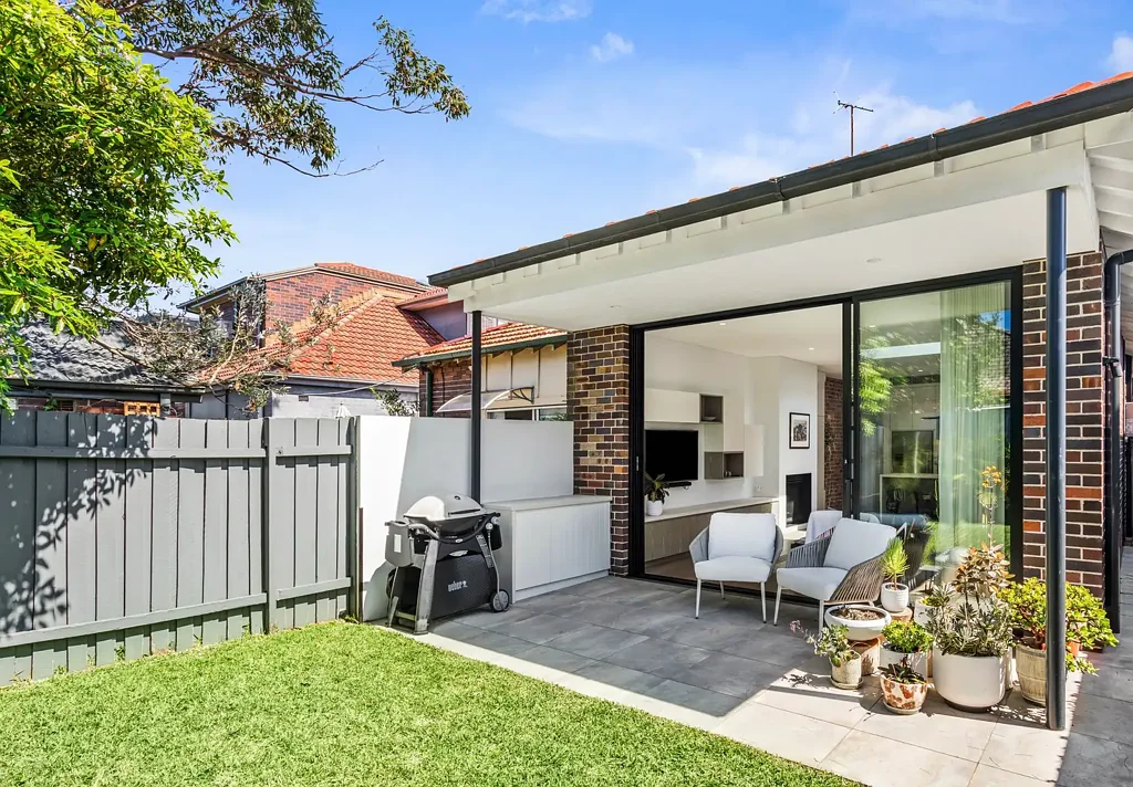 North Bondi 2Kwarto Architecturally Designed Interior - Short Walk to Beach
