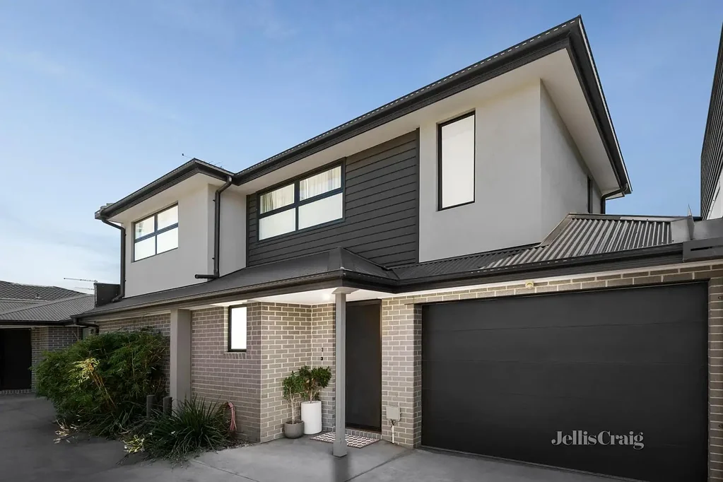 3/3 Nolan Avenue, Brooklyn, VIC 3012