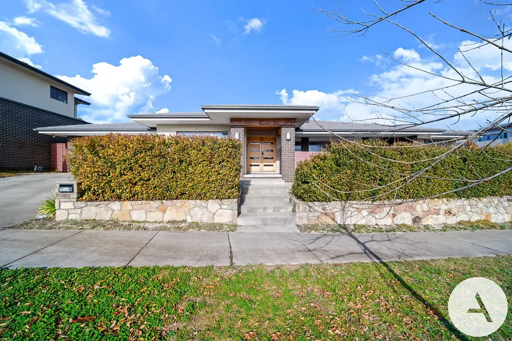 Beautiful family home!