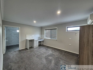 22 Hotham Street, Cranbourne, VIC 3977, 1房, 1浴, Studio