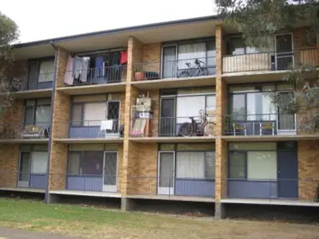 WELL LOCATED BEDSIT APARTMENT