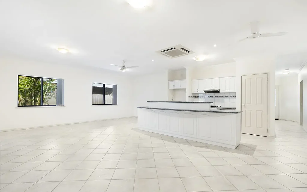 6 Rhonda Road, Baynton, WA 6714