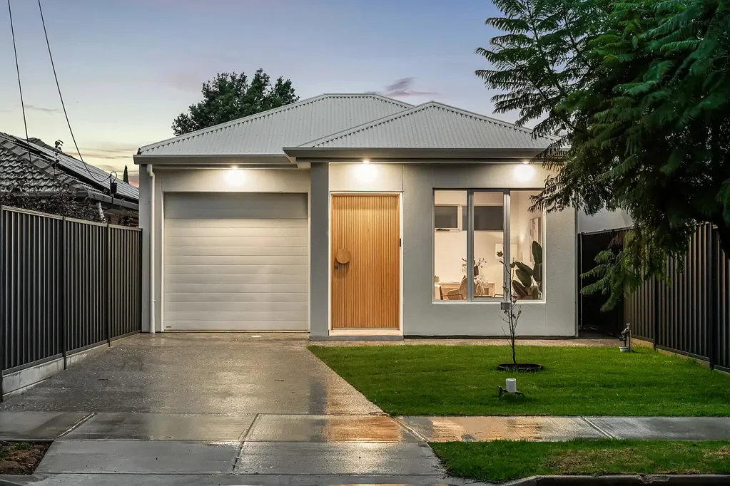 North Plympton 3 Bedroom Newly Built Architectural Luxury in Adelaide's Thriving Westside