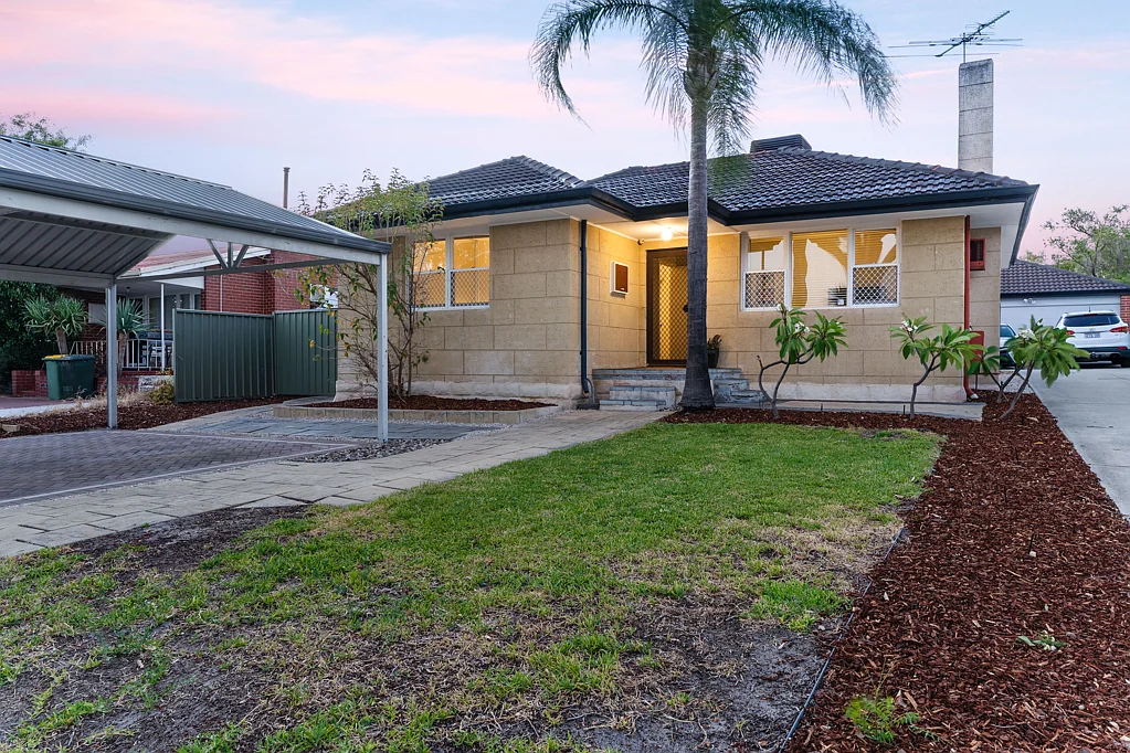 19 Teaguer Street, Wilson, WA 6107
