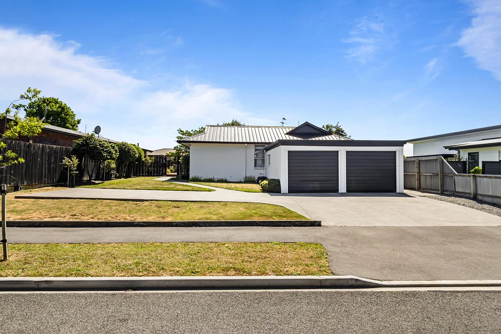 Allenton 4房  Out of Town owner wants sold!!!!