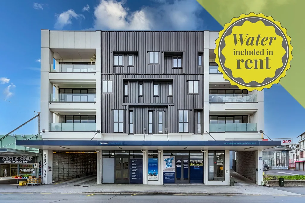 Vibrant Avondale Living - Spacious 2 Bedroom Apartment with Car Park