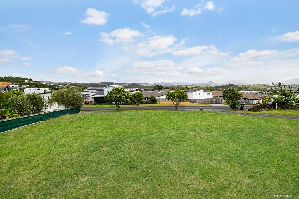 Mangawhai Heads 898m2 Sunny Site in Quiet Cul-de-Sac