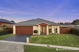 11 Mayfair Drive, Drouin