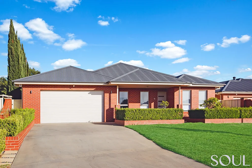 39 Gillmartin Drive, Griffith, NSW 2680