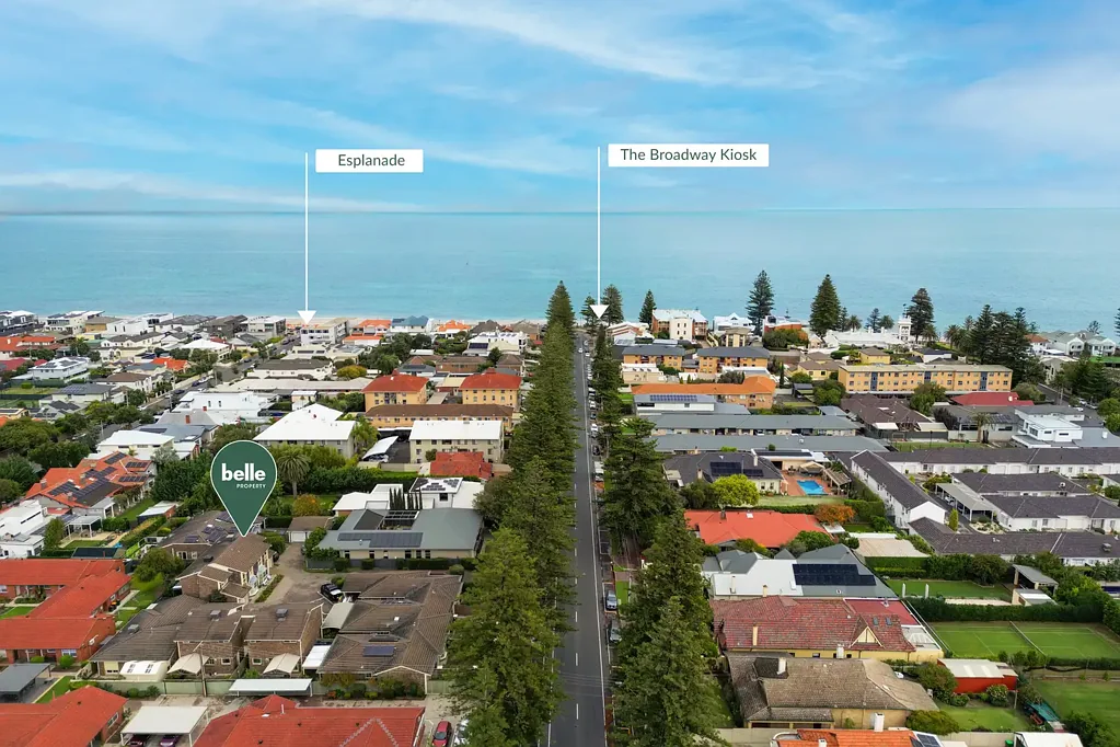 Glenelg South 3कमरा Spacious Coastal Townhouse Moments from Glenelg Beach