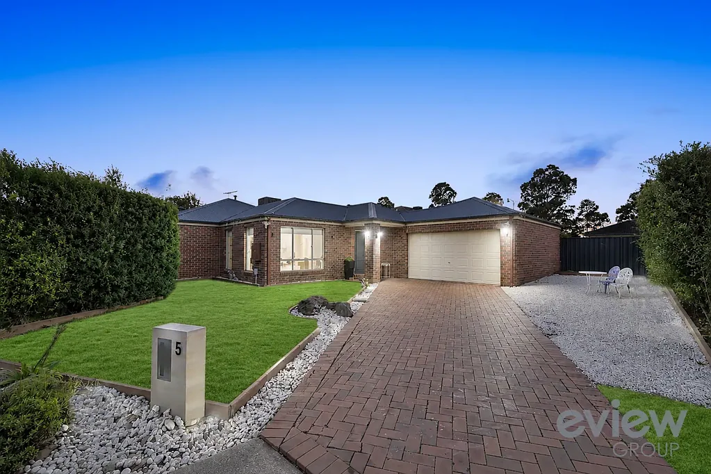 Manor Lakes 4બેડરૂમ Spacious Family Home on a Generous 739m² Allotment !!