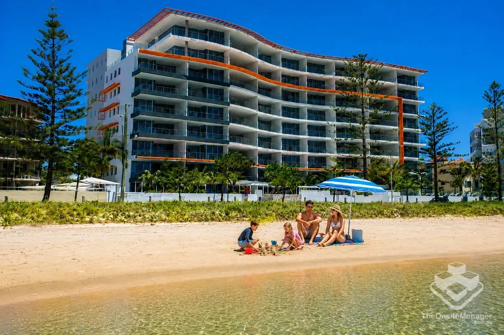 One bedroom unit with Hinterland views