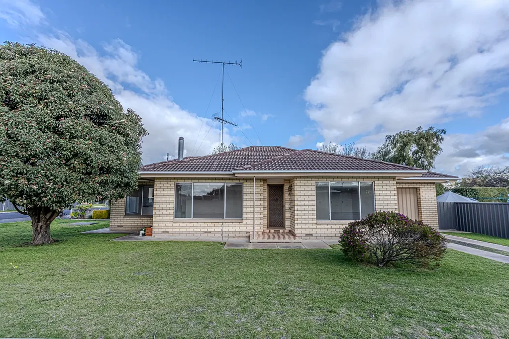 34 Queen St, Penola, SA 5277