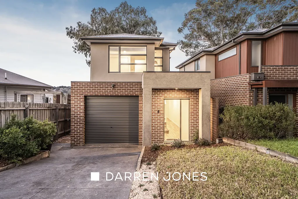 Watsonia North 2Kwarto Modern Style, Low-Maintenance Ease and a Backyard to Enjoy