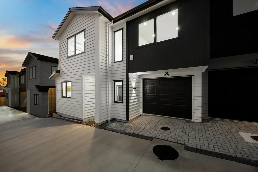 New Windsor 4房  Central Living With Garage, Motorway Without Delay
