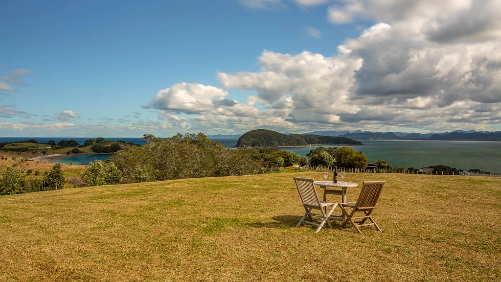 Pauanui  Off The Grid 4872m²  Section Slipper Island
