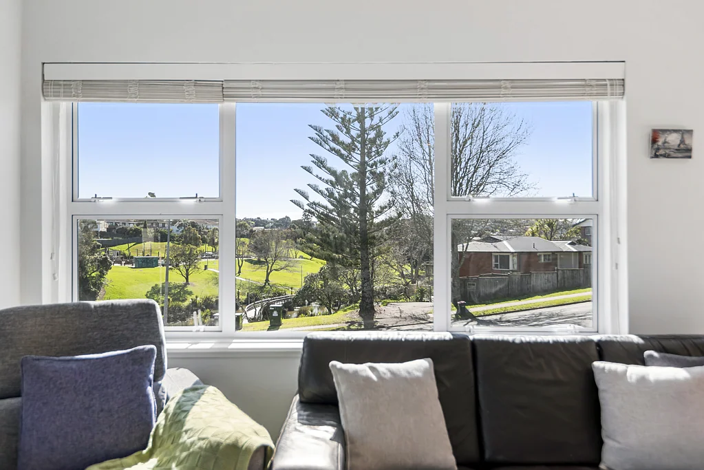 80 Glencoe Road, Browns Bay, North Shore City, Auckland