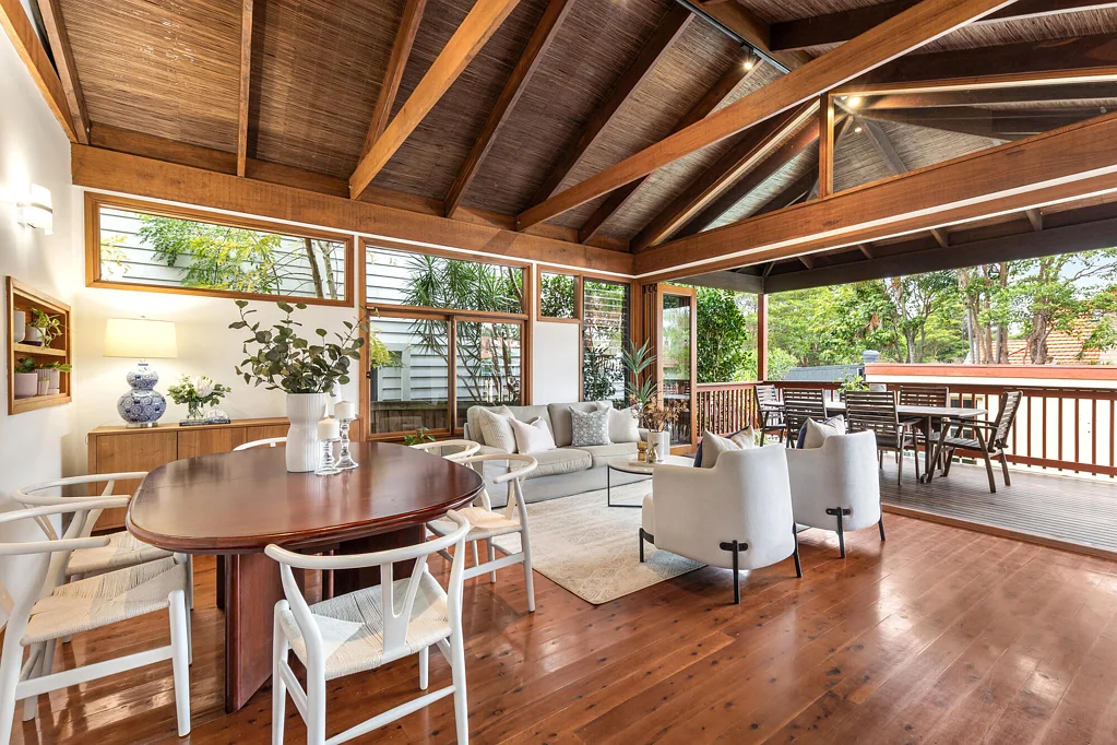 Roseville 4ห้องนอน Peaceful, single-level poolside sanctuary, moments from Chatswood