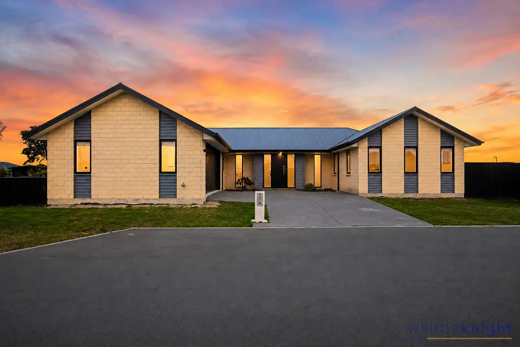 Lincoln 4Zimmer Family Living with Space, Style & Reserve Views