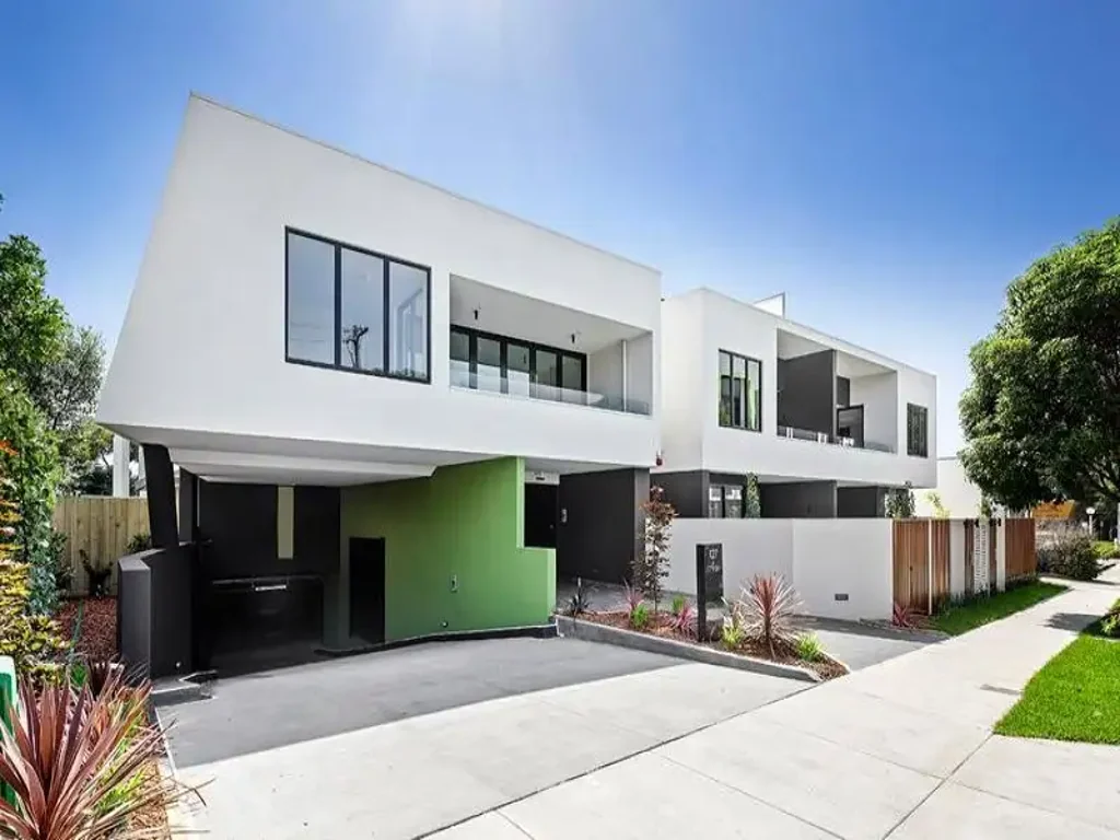 Light-Filled Luxury Living in the Heart of Caulfield