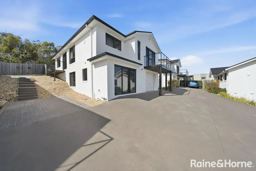 3/654 Oceana Drive, Tranmere, TAS 7018