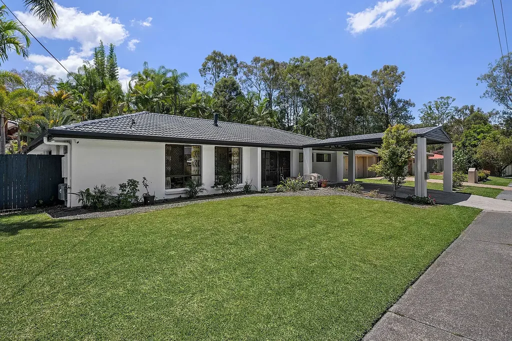 Shailer Park 3房 稀世广阔地块 隐私空间无限 梦想花园潜力 Ready to be Called Home - 1564m² Block with Endless Possibilities