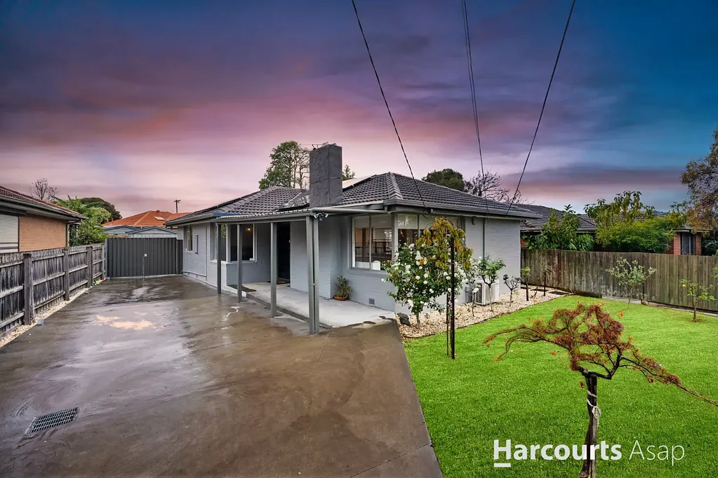 Dandenong North 3chambre Charming 3-Bedroom Home in Prime Location