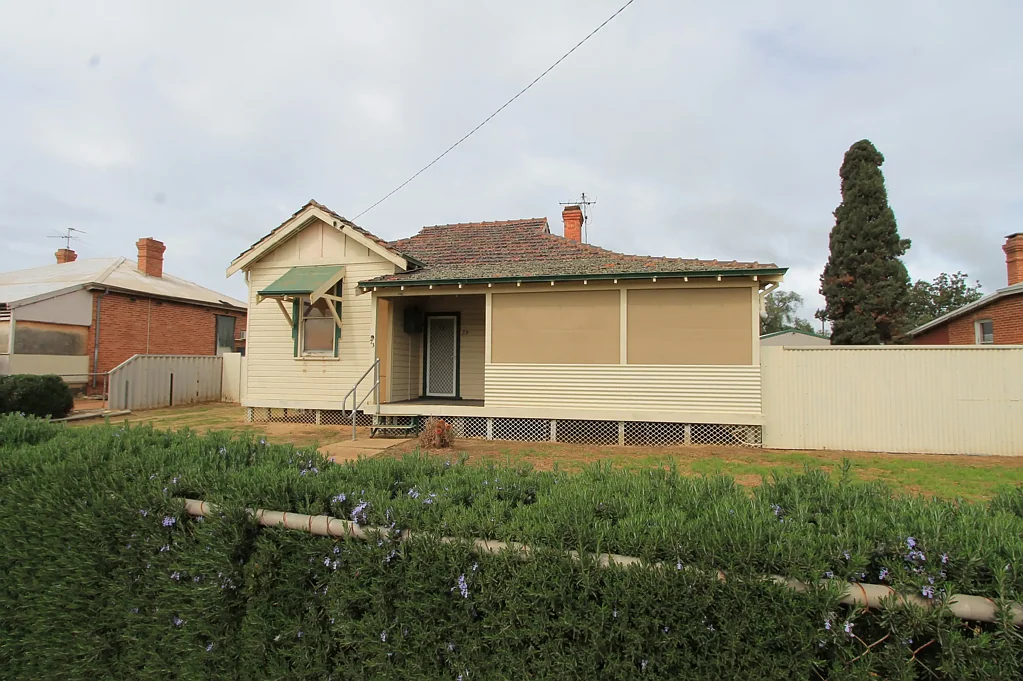 Charming 3 bedroom Cottage with Study