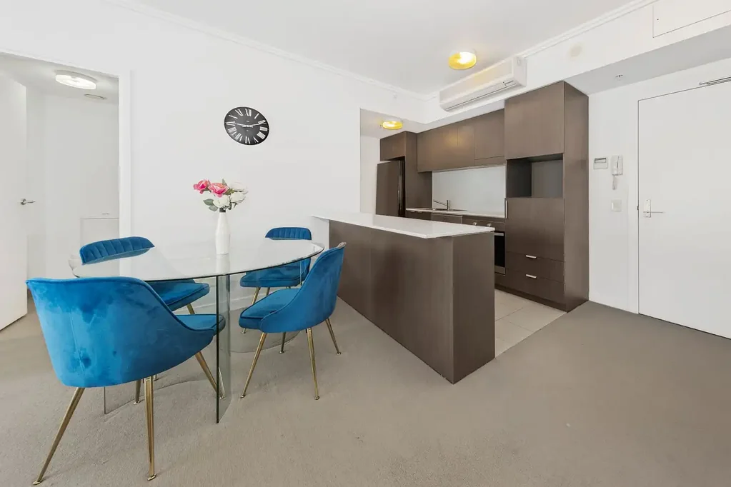 Fortitude Valley 1બેડરૂમ Skyline Views, Strong Returns & Unbeatable Inner-City Living