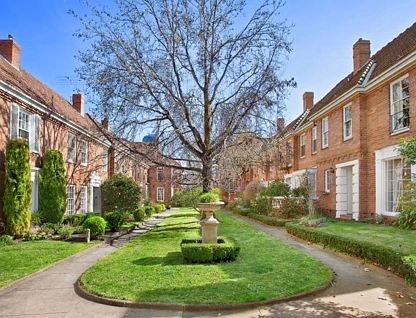 2/39-41 Kensington Road, South Yarra, Inner East Melbourne, 3 침실, 1 욕실, Townhouse