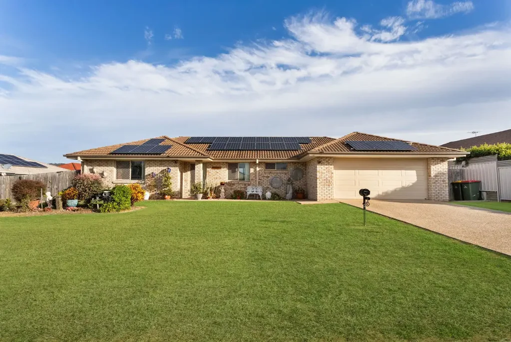 3 Harrier Place, Lowood, QLD 4311