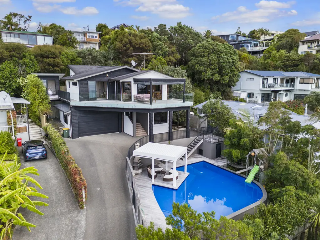 Stanmore Bay 5房  Ocean Views, Perfect Family Home!
