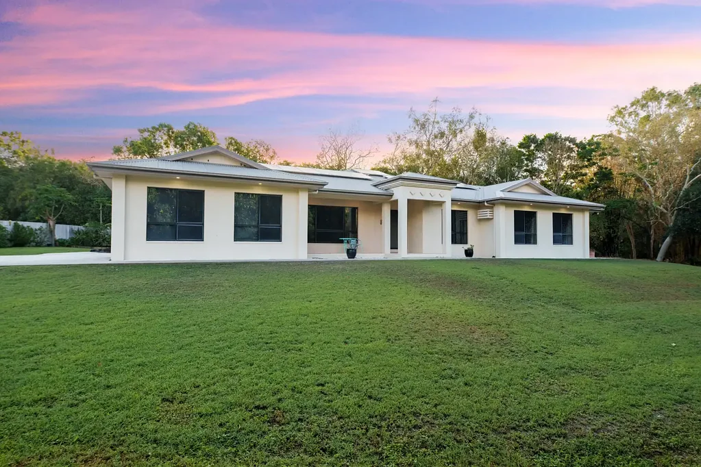 Alligator Creek 5ਬੈੱਡਰੂਮ Direct Creekfront Acreage - Family Retreat with Space, Privacy and Timeless Appeal