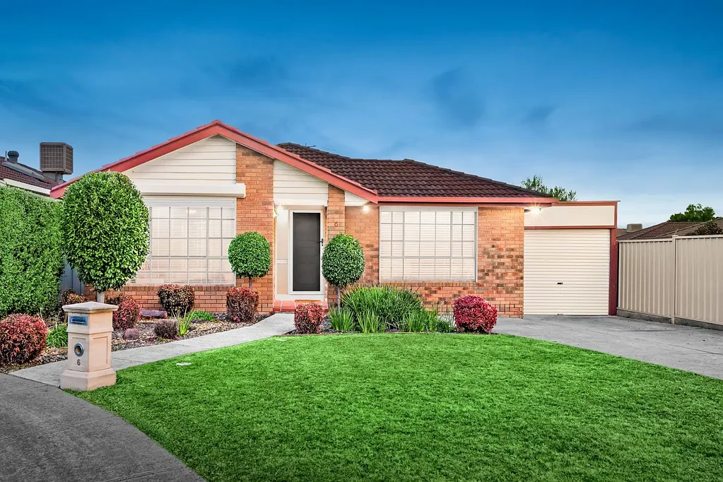 6 Ogle Close, Mill Park, VIC 3082