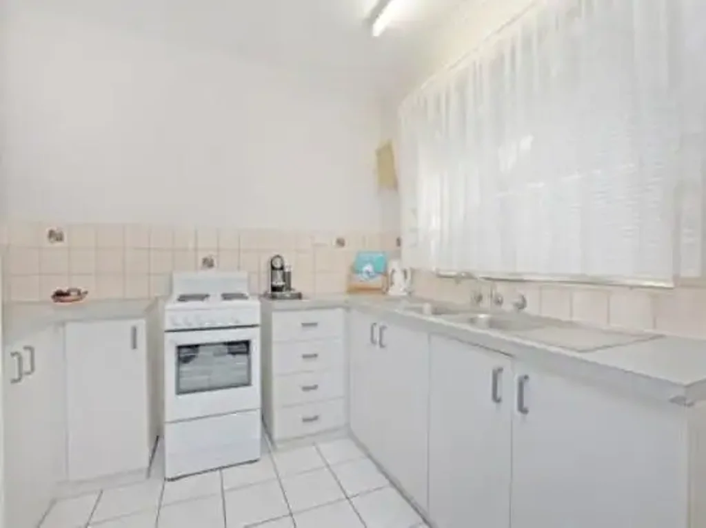 Well situated One Bedroom Unit overlooking the golf course.