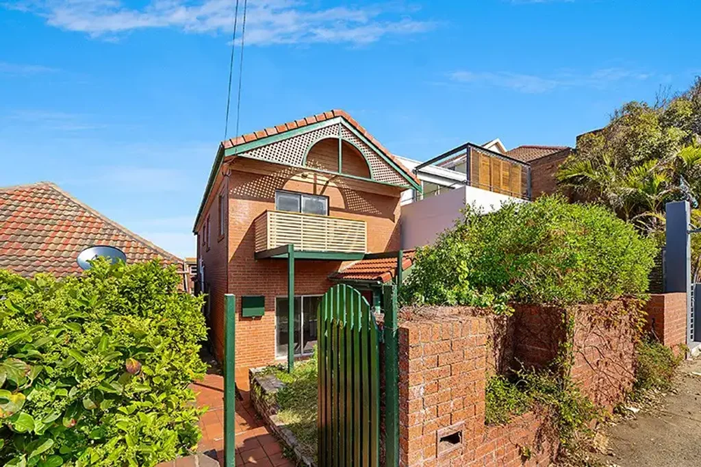 Classic Coastal Charm in the Heart of Tamarama