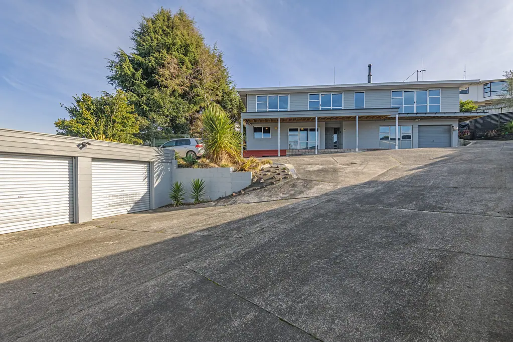 16 Dalzien Place, Feilding, Manawatu, Manawatu-Wanganui